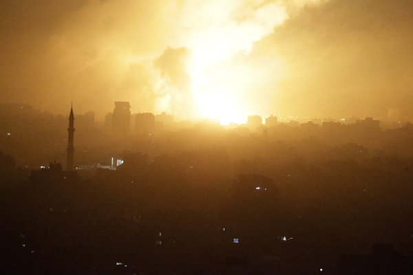Γάζα: 1.000 βόμβες τη μέρα ρίχνει το Ισραήλ - Πάνω από 4.000 τόνοι εκρηκτικών σε 6 μέρες