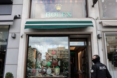 Επιχείρηση που δείχνει «Ροζ Πάνθηρες» στη ληστεία των Rolex στο κέντρο της Αθήνας