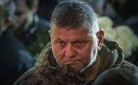 Βαλερί Ζαλούζνι: Ποιος είναι ο αρχηγός των ουκρανικών ενόπλων δυνάμεων που θέλει να τον «ξηλώσει» ο Ζελένσκι