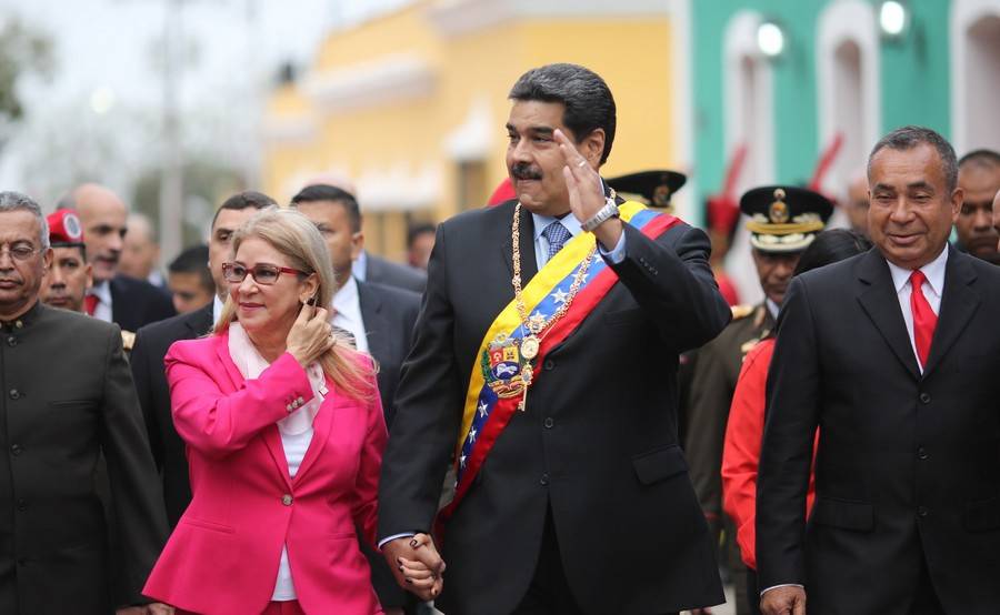 Στρατό θα αναπτύξει η Βενεζουέλα στα σύνορα με την Κολομβία