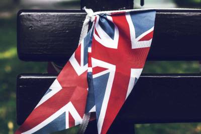 Brexit: Ενθουσιασμός και φόβος στα βρετανικά πρωτοσέλιδα