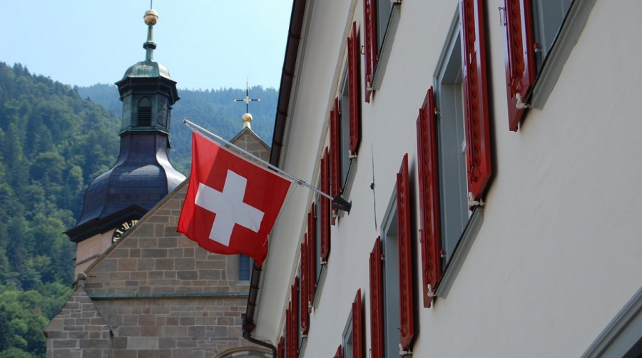 Οι Ελβετοί ψήφισαν για «χαράτσι» στο Netflix και ενίσχυση της Frontex