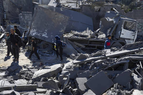 Γάζα: Τραγωδία με 112 νεκρούς - Για σφαγή μιλά η Χαμάς, «δεν σκοτώσαμε πάνω από 10 άτομα», λέει το Ισραήλ