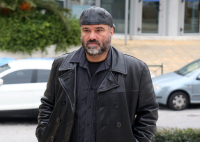 Κώστας Κωστόπουλος: Ξεκίνησε η δίκη για τον πρώην σκηνοθέτη του «Σασμού» για τον βιασμό ηθοποιού