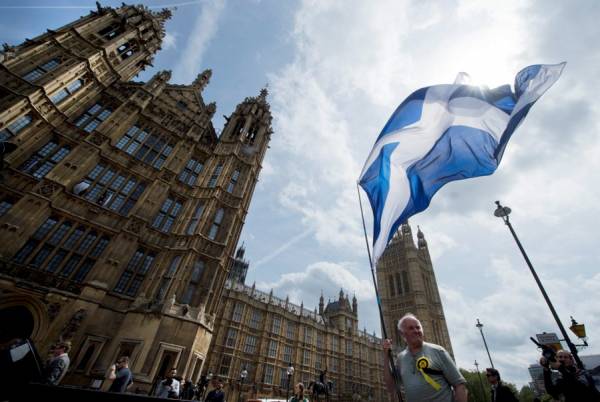 Υπουργός Οικονομικών Βρετανίας: Κινδυνεύουμε να χάσουμε τη Σκωτία