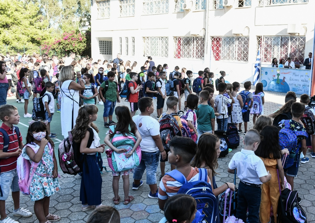 Χωρίς γεύματα οι μαθητές σε σχολεία του Πειραιά – Σφοδρές αντιδράσεις