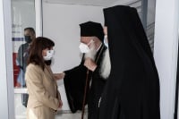 Μονή Πετράκη: Τον αποτροπιασμό της για την επίθεση εξέφρασε η Σακελλαροπούλου
