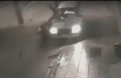 Ντελιβεράς «καρφώνεται» σε αυτοκίνητο στα Χανιά - Σώθηκε από θαύμα (βίντεο)