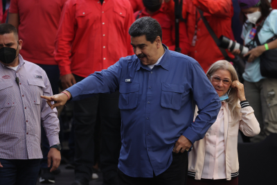 Ο Μαδούρο έγινε... Δημοκράτης και οι ΗΠΑ στέλνουν πετρέλαιο από Βενεζουέλα