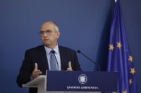Οικονόμου: Είναι ψέματα ότι οι Έλληνες πληρώνουν πιο ακριβά το ρεύμα στην Ευρώπη