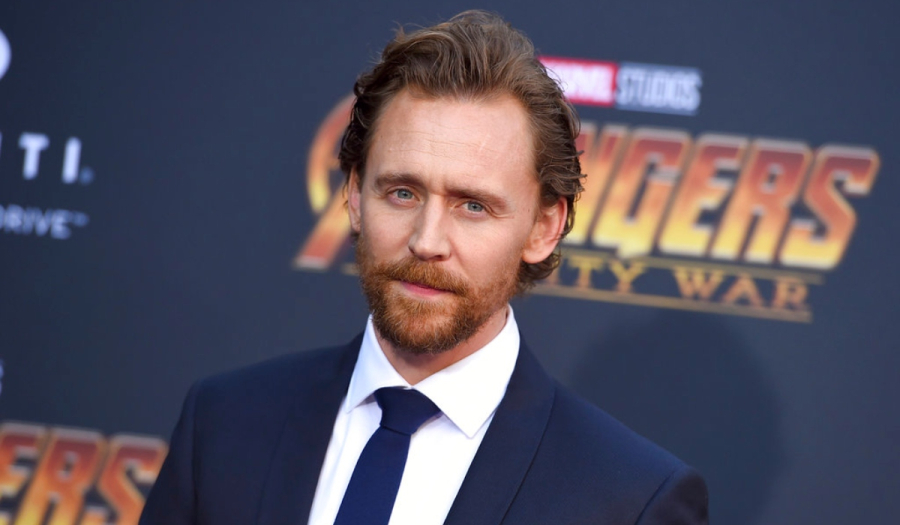 Tom Hiddleston: Βόλτα στο Ναύπλιο για τον «Loki» της Marvel