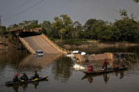 Κατέρρευσε γέφυρα στη Βραζιλία: Τουλάχιστον τρεις νεκροί, 14 τραυματίες (Εικόνες)
