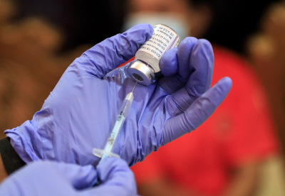 Εμβολιασμός με AstraZeneca: Οι ακυρώσεις και τα ελεύθερα ραντεβού αλλάζουν τον σχεδιασμό