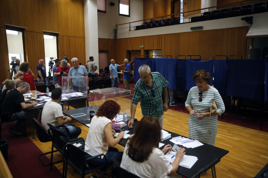 Εκλογές ΣΥΡΙΖΑ: 40.000 μέλη ψήφισαν μέχρι τις 11:30 π.μ. – Μαζική η συμμετοχή στις κάλπες