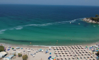 Χαλκιδική: Το νέο φαινόμενο που απειλεί τις παραλίες μετά τις τοξικές μέδουσες (Φωτογραφίες)