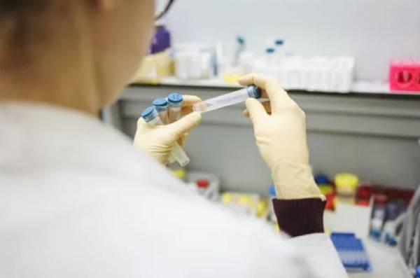 Κορονοϊός: Η Pfizer κατέθεσε αίτημα για επείγουσα έγκριση του εμβολίου