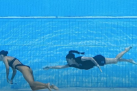 Υγρός Στίβος: Η συγκλονιστική στιγμή της διάσωσης αθλήτριας που λιποθύμησε στο νερό