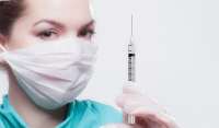 Ιταλία: Υποχρεωτικός ο εμβολιασμός των πολιτών άνω των 50 ετών
