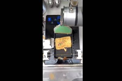 Αυτό το ρομπότ μαγειρεύει την καλύτερη ομελέτα που έχεις φάει