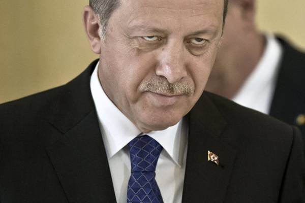 Διπλωματικές πηγές: «Η Τουρκία μετέφερε όπλα στη Λιβύη»