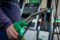 Επίδομα βενζίνης: Νέα προβλήματα στο fuel pass και την επεξεργασία της αίτησης