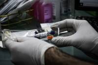 Κύπρος: Παρελήφθησαν τα ειδικά ψυγεία αποθήκευσης των εμβολίων της Pfizer-BioNTech