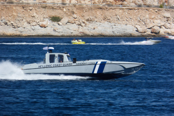 Λέσβος: Δυο νεκροί μετανάστες και ένας αγνοούμενος - Η βάρκα έπεσε σε βράχια