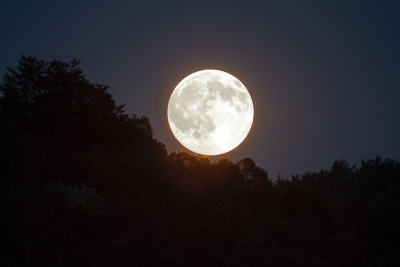 Πανσέληνος Μαρτίου 2023: Πότε είναι το Φεγγάρι που θα φαίνεται ολόγιομο για τρία βράδια