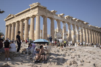 Καύσωνας διαρκείας σε δύο δόσεις: «Φλέγεται» η Ελλάδα το Σάββατο - Νέο καυτό κύμα από την Πέμπτη με 45αρια