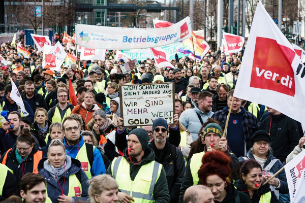 Γερμανία: Ακινητοποιημένα τα τρένα από την απεργία των σιδηροδρομικών - Ζητούν αυξήσεις μισθών