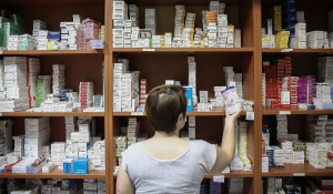 «SOS» για τα φάρμακα: Ελλείψεις σε πάνω από 400 σκευάσματα - Αναμονές έως και 30 μέρες