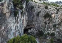 Εξερευνώντας το μυστηριώδες σπήλαιο του Νταβέλη