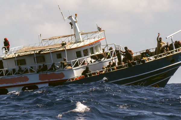 Ισπανία: Συνεχίζουν να αγνοούνται τρία πλοιάρια που μετέφεραν μετανάστες
