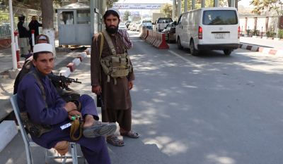 Αφγανιστάν: Τον περιέφεραν στους δρόμους γιατί έκλεψε λάστιχα αυτοκινήτου