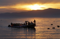 Κρήτη: Κινητοποίηση για σκάφος με 61 πρόσφυγες - Νεκρό 4χρονο κοριτσάκι