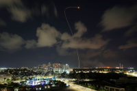 Προ των πυλών το Ισραήλ για εισβολή στη Γάζα - Ολονύχτιες χερσαίες επιδρομές και βομβαρδισμοί (Live Streaming)