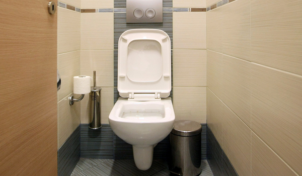 Έρευνα: Μικρός ο κίνδυνος να κολλήσει κανείς κορονοϊό σε δημόσια τουαλέτα