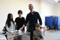 Αυτοδιοικητικές εκλογές: Ψήφισε ο Κώστας Μπακογιάννης