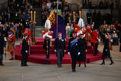 Βασίλισσα Ελισάβετ: 12 ώρες θα κρατήσει η κηδεία - Οι προσκεκλημένοι και ποιοι δεν θα παραστούν