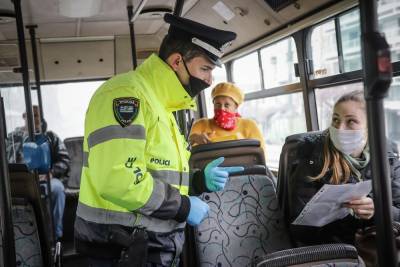 Κορονοϊός: Σενάριο για υποχρεωτική χρήση της μάσκας στα λεωφορεία
