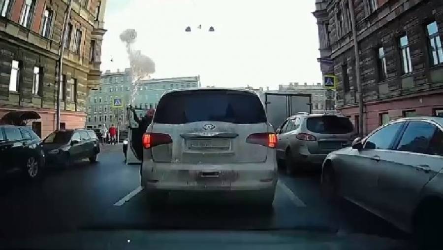 Τι έκανε ένας οδηγός στην Αγία Πετρούπολη