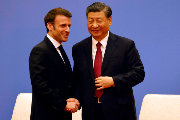 Γαλλία και Κίνα έτοιμες να συνεργαστούν για την επίλυση της Ουκρανικής κρίσης