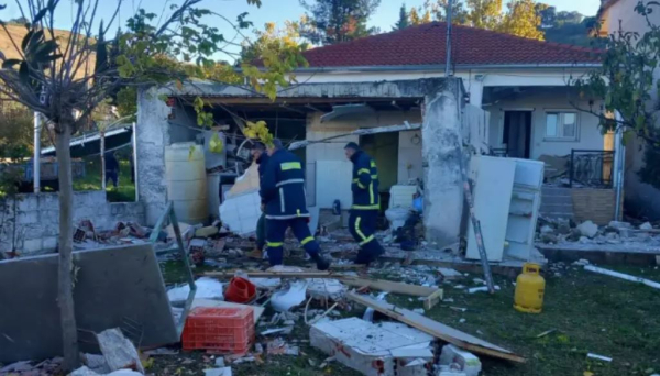 Τρίκαλα: Ένας τραυματίας από έκρηξη σε σπίτι