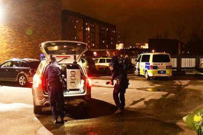 Γιατί η αστυνομία της Σουηδίας κερνά πίτσες τους κακοποιούς