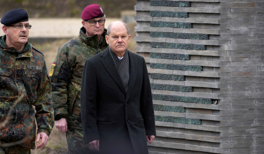 Οι «ρωσικοί κοριοί» στους στρατηγούς προκαλούν πολιτική θύελλα στη Γερμανία