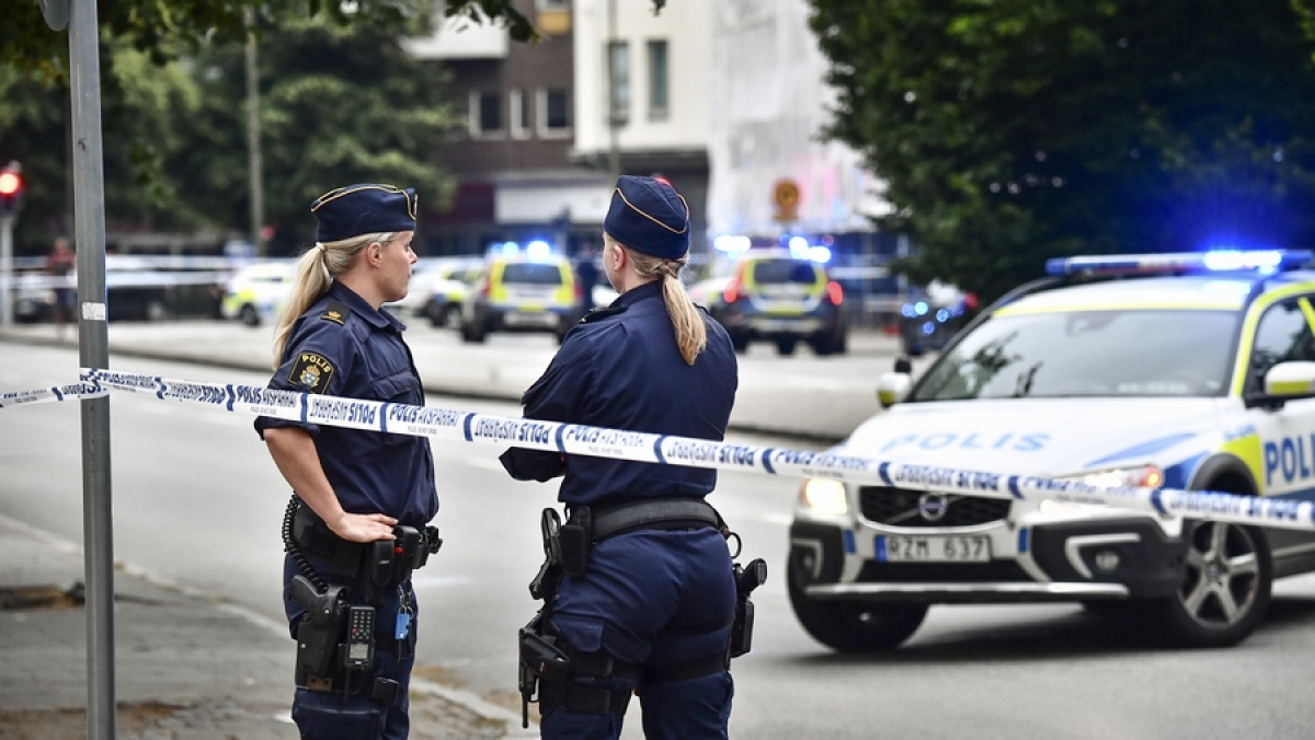 Πυροβολισμοί με τραυματίες σε εμπορικό κέντρο στη Σουηδία