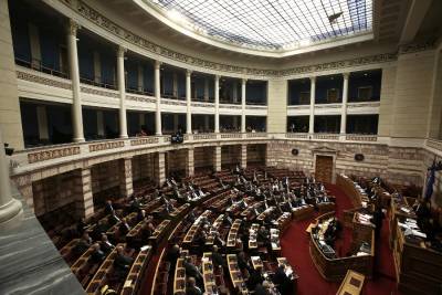 Η χωροταξία της Βουλής: Στην πρώτη σειρά το ΚΙΝΑΛ, στα «ορεινά» Βαρουφάκης και Βελόπουλος
