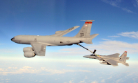 Αεροσκάφος της Πολεμικής Αεροπορίας των ΗΠΑ προκαλεί τη Ρωσία