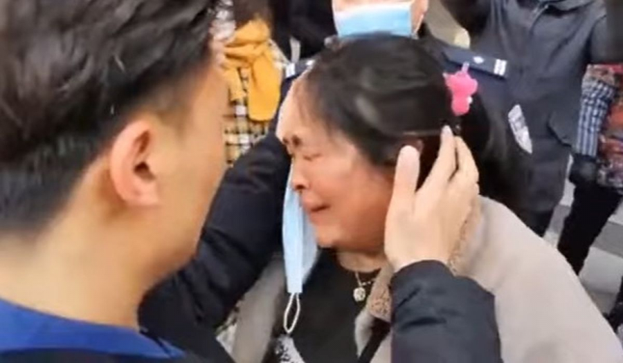 Κίνα: Ένας 37χρονος βρήκε τη μητέρα του μετά από 33 χρόνια