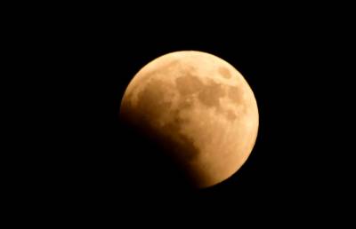 Πανσέληνος και μερική έκλειψη Σελήνης το βράδυ της Τρίτης 16 Ιουλίου